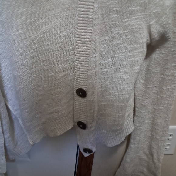 Crop cardigan sweater - Picture 2 of 3